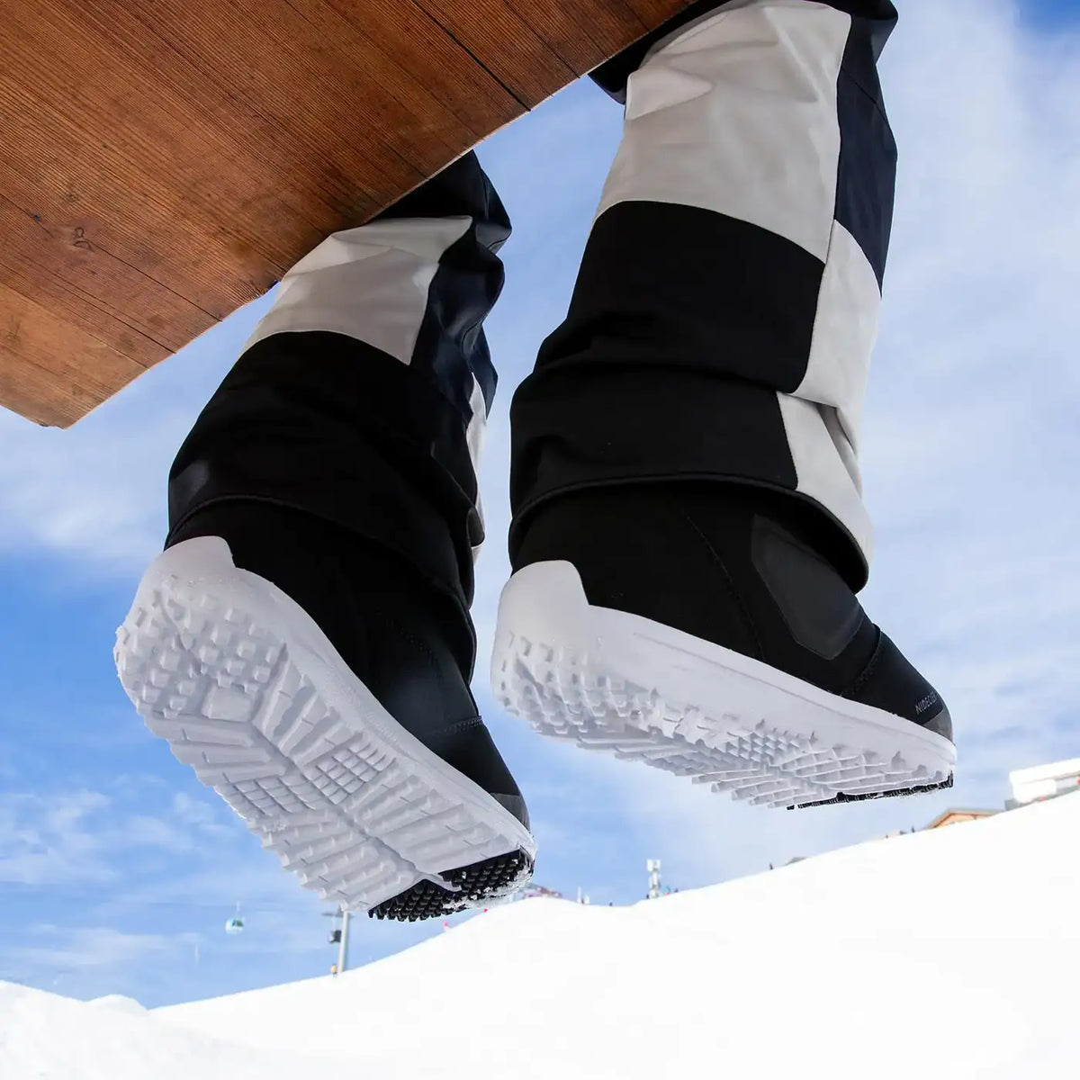 Cascade Women 2026 | Feet First | Nidecker | EU Cascade Women Boots Nidecker Premium Swiss Snowboard
