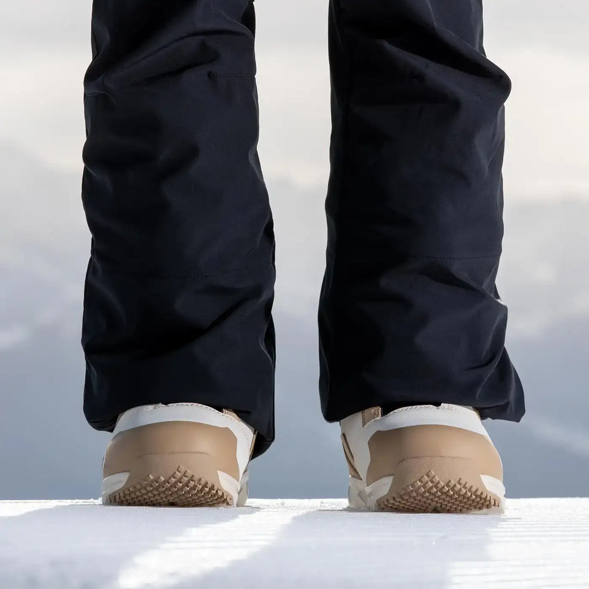 Cascade W 2025 | The Lightweight Benchmark | Nidecker | EU Cascade W 2025 Boots Nidecker Premium Swiss Snowboard