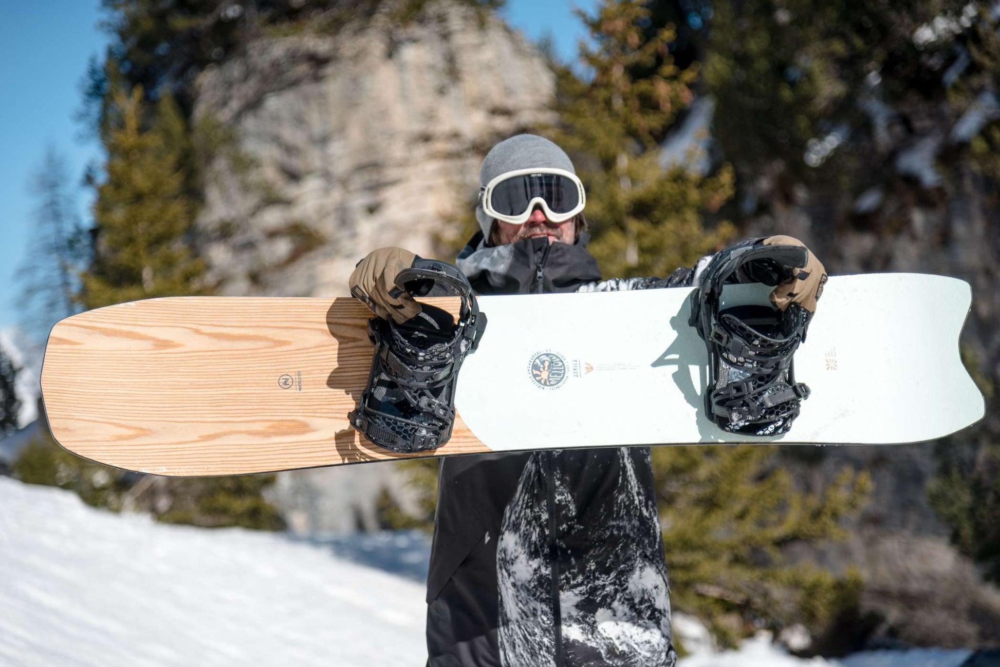 Mellow 2023 | Nidecker | EU Mellow 2023 Snowboards Nidecker Premium Swiss Snowboard