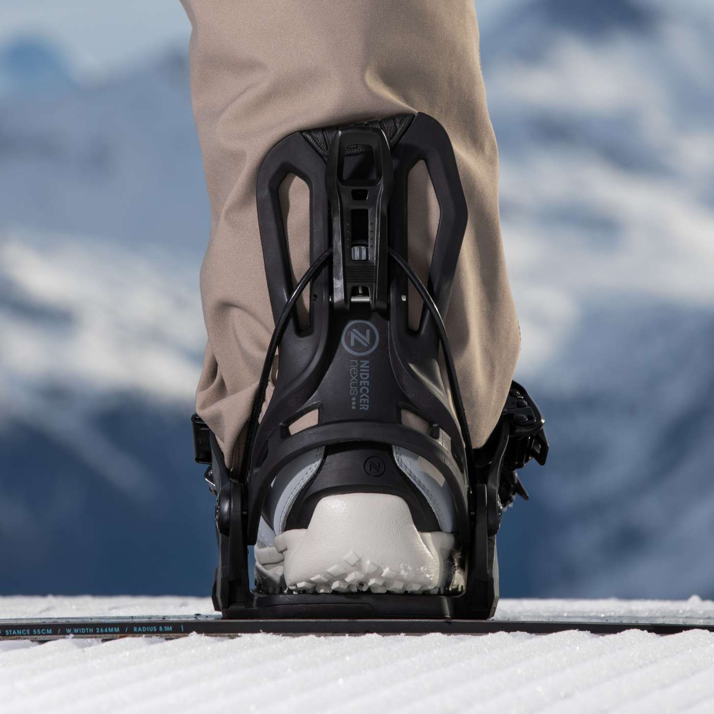 Flow Nexus 2026 | Nidecker | EU Flow Nexus 2026 Bindings Nidecker Premium Swiss Snowboard