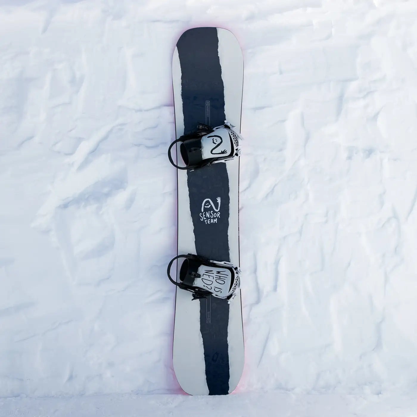Sensor Team 2026 | Join The Crew | Nidecker | EU Sensor Team 2026 Snowboards Nidecker Premium Swiss Snowboard